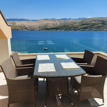 Apartament Bouvier *