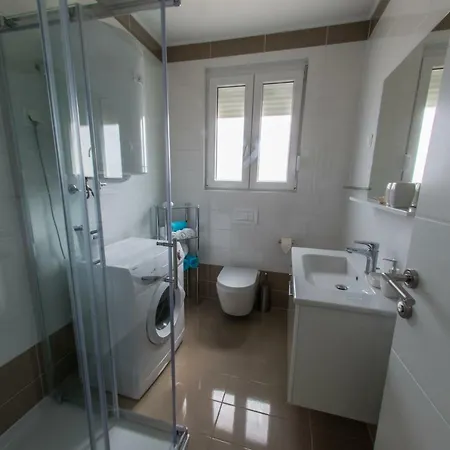 Bouvier Apartment *