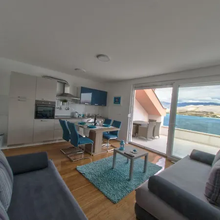 Bouvier Apartman Pag Town