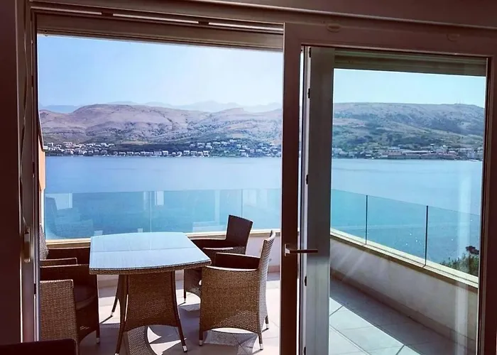 Bouvier דירה פג